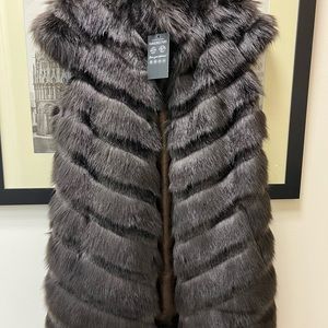 Fabulous Furs Brand New Vest size XS